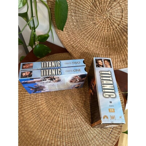 Titanic VHS 2 set - Picture 8 of 10